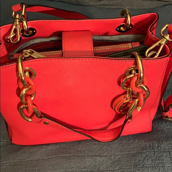 Authentic MK shoulder bag - Picture 2 of 4